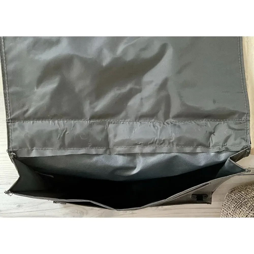 Unbranded bag pockets